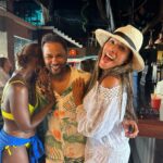 Deborah Joy Winans Instagram - Heard #BasieSkanks was on the loose in Mexico😝😝😝 Greenleaf Sisters brought him back😉 Love my Bro @jasondirden and Sissy @merledandridge #YearofForty #GreenleafsAndBasie #CelebrationPart2 #MexicoTurnUp Y’all miss Greenleaf??