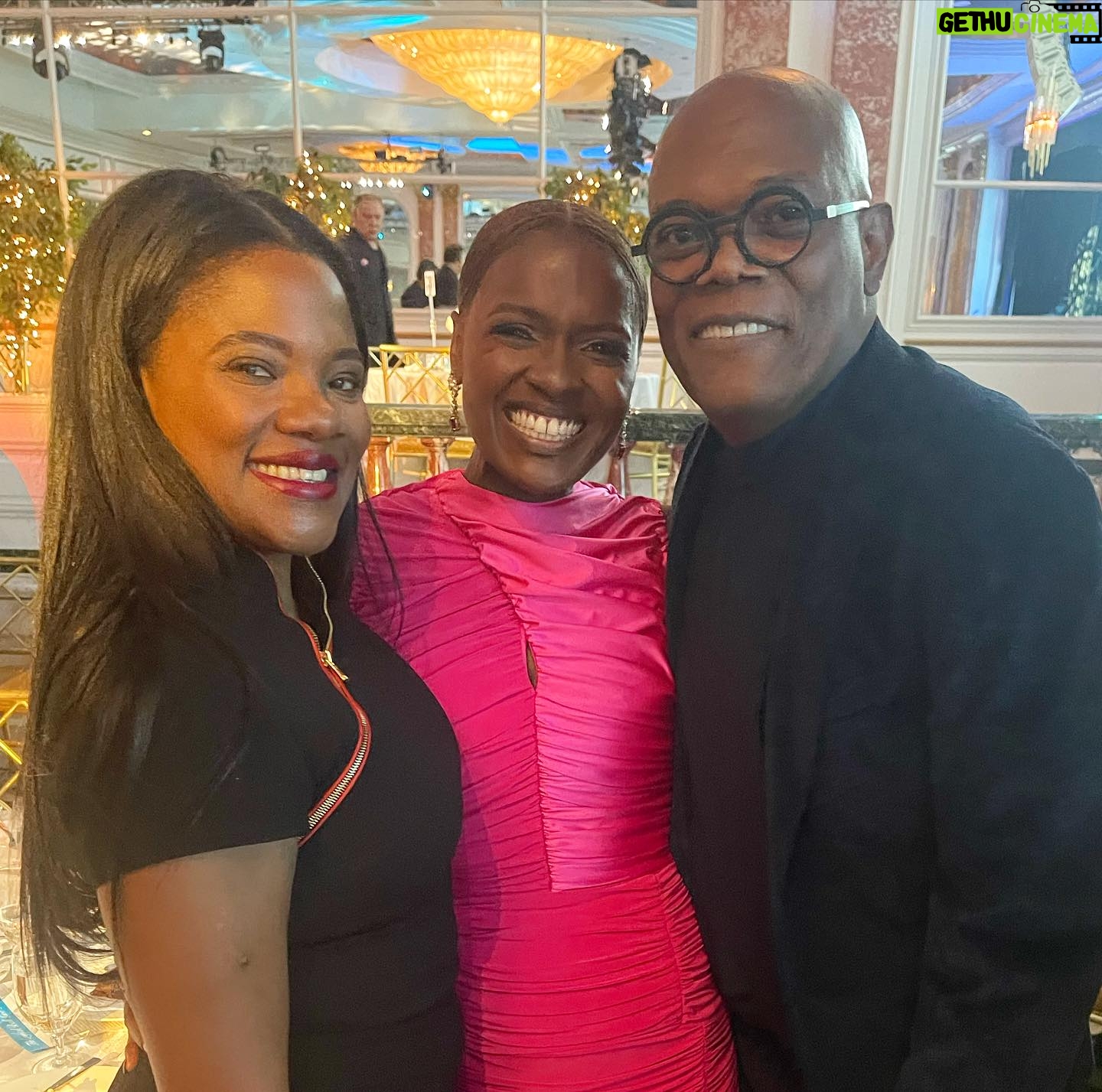 Deborah Joy Winans Instagram - Had an amazing night celebrating two of our favorite icons we are lucky to call family 🥰 Congratulations @samuelljackson and @ltjackson_ We love y’all🤗🤗