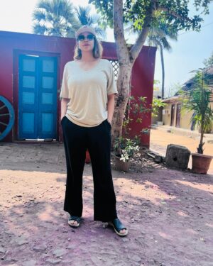 Deepali Pansare Instagram - Stay cool and stay fabulous!
🧢 @marathitshirts 

#deepalipansare #marathitshirts #style  #fashion #summervibes