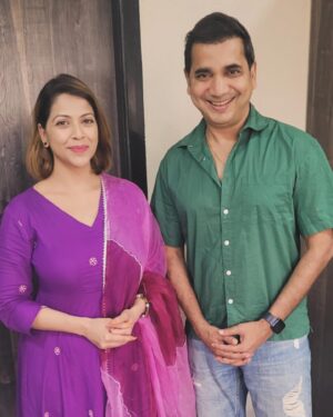 Deepali Pansare Instagram - He is a Powerhouse of talent,met him  after so long 🤩
I LIke it @saanandverma ji🤭🤪
#deepalipansare #saanandverma #ilikeit