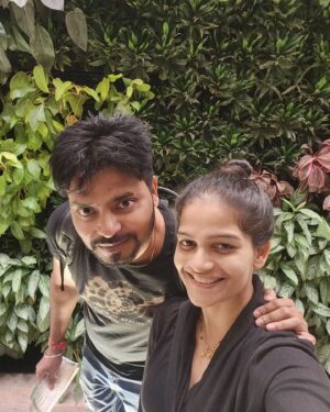 Deepika Tripathy Instagram - Maa baba se milne jana he🤩😘🥰😍