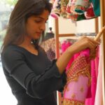 Deepika Damu Instagram – Yasna Bridal Boutique
WhatsApp us wa.me/918000437775
Worldwide Shipping.
Y-28, 5th avenue, Anna Nagar, Chennai
Follow us on :
Instagram : https://instagram.com/yasnabridal?utm_medium=copy_link
Facebook : https://m.facebook.com/107633018228447/
Mobile: 91 8000437775