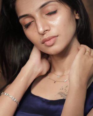 Deepika Damu Instagram - Inhale………Exhale………..

👗 @_gina_couture 

#kanaakaanumkaalangal #vijaytelevision #disneyplushotstartamil #deepikainkanaakaanumkaalangal #deepuuinkanaaasharitha #deepuuharitha #deepuuharithakanaa  #harithatomboy #deepuutomboy #deepuuharithatomboy #deepuureels #deepuuofficial #reels #deepuuinsaree #ᴛʀᴇɴᴅɪɴɢʀᴇᴇʟs #dancevideo