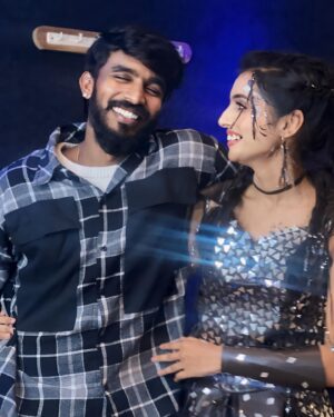 Deepika Damu Instagram - When we first met, I honestly never thought you’d become so important to me anna🤞🏻❤️ 
I hope you stay forever not just for a long time✨ @yobu_lucas 
#brotherfromanothermother #godbless🙏🏻

📷: @rishi_kumar_jodi

MUA: @kalaiartistry

#kanaakaanumkaalangal #vijaytelevision #disneyplushotstartamil #deepikainkanaakaanumkaalangal #deepuuinkanaaasharitha #deepuuharitha #deepuuharithakanaa  #harithatomboy #deepuutomboy #deepuuharithatomboy #deepuureels #deepuuofficial #reels #deepuuinsaree #ᴛʀᴇɴᴅɪɴɢʀᴇᴇʟs #dancevideo #jodiareureeady #deepikakalai #kalaideepika