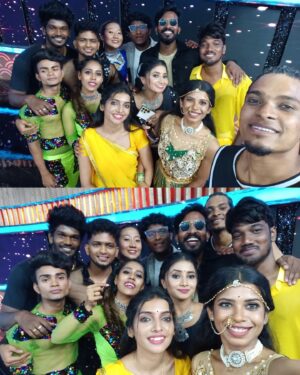 Deepika Damu Instagram - Unplanned selfieeesssss❤️
JODI ARE YOU READY 💜
@vijaytelevision💃🔥