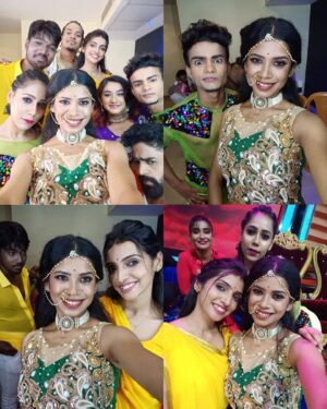 Deepika Damu Instagram - Unplanned selfieeesssss❤️
JODI ARE YOU READY 💜
@vijaytelevision💃🔥