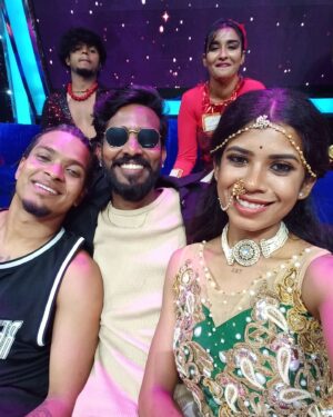 Deepika Damu Instagram - Unplanned selfieeesssss❤️
JODI ARE YOU READY 💜
@vijaytelevision💃🔥