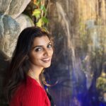 Deepika Damu Instagram - Ur loss babe😇 #kanaakaanumkaalangal #vijaytelevision #disneyplushotstartamil #deepikainkanaakaanumkaalangal #deepuuinkanaaasharitha #deepuuharitha #deepuuharithakanaa #harithatomboy #deepuutomboy #deepuuharithatomboy #deepuureels #deepuuofficial #reels #deepuuinsaree #ᴛʀᴇɴᴅɪɴɢʀᴇᴇʟs #dancevideo