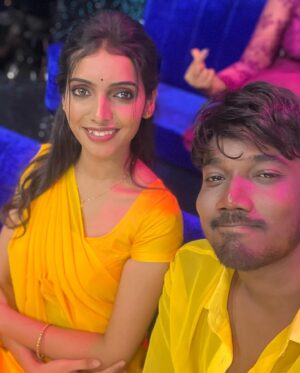 Deepika Damu Instagram - Do watch Jodi are u ready Today @9.30 pm @vijaytelevision @disneyplushotstartamil 

Choreographer @yobu_lucas
MUA @sandhya_23.
Attire @mownesh_official

#kanaakaanumkaalangal #vijaytelevision #disneyplushotstartamil #deepikainkanaakaanumkaalangal #deepuuinkanaaasharitha #deepuuharitha #deepuuharithakanaa  #harithatomboy #deepuutomboy #deepuuharithatomboy #deepuureels #deepuuofficial #reels #deepuuinsaree #ᴛʀᴇɴᴅɪɴɢʀᴇᴇʟs #dancevideo #jodiareureeady #deepikakalai #kalaideepika