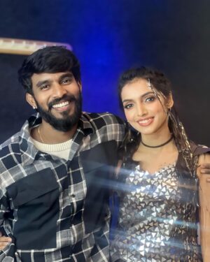 Deepika Damu Instagram - When we first met, I honestly never thought you’d become so important to me anna🤞🏻❤️ 
I hope you stay forever not just for a long time✨ @yobu_lucas 
#brotherfromanothermother #godbless🙏🏻

📷: @rishi_kumar_jodi

MUA: @kalaiartistry

#kanaakaanumkaalangal #vijaytelevision #disneyplushotstartamil #deepikainkanaakaanumkaalangal #deepuuinkanaaasharitha #deepuuharitha #deepuuharithakanaa  #harithatomboy #deepuutomboy #deepuuharithatomboy #deepuureels #deepuuofficial #reels #deepuuinsaree #ᴛʀᴇɴᴅɪɴɢʀᴇᴇʟs #dancevideo #jodiareureeady #deepikakalai #kalaideepika
