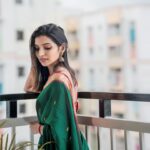 Deepika Damu Instagram - Loyalty is “Rare “ if u find it “Keep it” Wearing: @shri_she ❤️ 🎥: @manojjacksonofficial @mj_mediaz @pavilino_ @hari_prasath___ #kanaakaanumkaalangal #vijaytelevision #disneyplushotstartamil #deepikainkanaakaanumkaalangal #deepuuinkanaaasharitha #deepuuharitha #deepuuharithakanaa #harithatomboy #deepuutomboy #deepuuharithatomboy #deepuureels #deepuuofficial #reels #deepuuinsaree #ᴛʀᴇɴᴅɪɴɢʀᴇᴇʟs #dancevideo