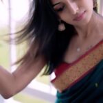 Deepika Damu Instagram - Aradhya✨ Wearing: @shri_she ❤️ 🎥: @manojjacksonofficial @mj_mediaz @pavilino_ @hari_prasath___ #kanaakaanumkaalangal #vijaytelevision #disneyplushotstartamil #deepikainkanaakaanumkaalangal #deepuuinkanaaasharitha #deepuuharitha #deepuuharithakanaa #harithatomboy #deepuutomboy #deepuuharithatomboy #deepuureels #deepuuofficial #reels #deepuuinsaree #ᴛʀᴇɴᴅɪɴɢʀᴇᴇʟs #dancevideo