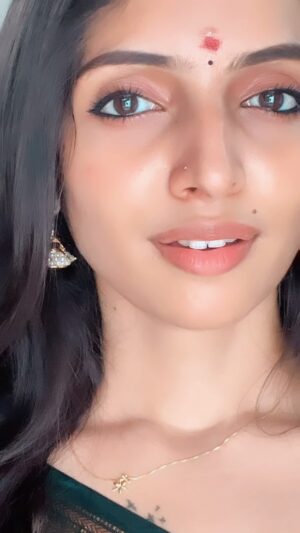 Deepika Damu Instagram - Enna palakkam idhu 🙈✨

#kanaakaanumkaalangal #vijaytelevision #disneyplushotstartamil #deepikainkanaakaanumkaalangal #deepuuinkanaaasharitha #deepuuharitha #deepuuharithakanaa  #harithatomboy #deepuutomboy #deepuuharithatomboy #deepuureels #deepuuofficial #reels #deepuuinsaree #ᴛʀᴇɴᴅɪɴɢʀᴇᴇʟs #dancevideo