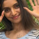 Deepika Damu Instagram – Frizz got you down? Say goodbye to uncontrollable waves and hello to sleek, manageable hair with our Keratin treatments at Studieo7 Signature Lounge Thudiyalur !
* Frizz-Free Finish
* Silky Shine
* Reduced Blowout time
* Long lasting Results
Slide into our DMs or visit Studieo7 today for a consultation with our hair experts. We’ll help you find the perfect Keratin treatment to achieve your dream hair!
#Studieo7 #KeratinTreatment #FrizzFreeHair #ShineBright #ManageableHair #HealthyHair #BlowoutGoals #TreatYourself #HairGoals
#nomakeup
#kanaakaanumkaalangal #vijaytelevision #disneyplushotstartamil #deepikainkanaakaanumkaalangal #deepuuinkanaaasharitha #deepuuharitha #deepuuharithakanaa #harithatomboy #deepuutomboy #deepuuharithatomboy #deepuureels #deepuuofficial #reels #deepuuinsaree #ᴛʀᴇɴᴅɪɴɢʀᴇᴇʟs #dancevideo #jodiareuready #jodiareuready💃🕺 #deepikadamu #deepikajodi