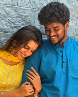 Deepika Damu Instagram - Hard times will always reveal true friends>>
Mera Natpu forever and ever ♾️💯
@gokul_cdc_ @deepuuofficial

#kanaakaanumkaalangal #vijaytelevision #disneyplushotstartamil #deepikainkanaakaanumkaalangal #deepuuinkanaaasharitha #deepuuharitha #deepuuharithakanaa  #harithatomboy #deepuutomboy #deepuuharithatomboy #deepuureels #deepuuofficial #reels #deepuuinsaree #ᴛʀᴇɴᴅɪɴɢʀᴇᴇʟs #gokulcdc #natpuforever #natpu #friendshipgoals