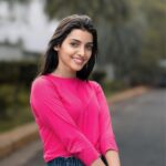 Deepika Damu Instagram – Meendum orumurai🙈❤️
📸: @_.tamill.__
#no makeup
#kanaakaanumkaalangal #vijaytelevision #disneyplushotstartamil #deepikainkanaakaanumkaalangal #deepuuinkanaaasharitha #deepuuharitha #deepuuharithakanaa #harithatomboy #deepuutomboy #deepuuharithatomboy #deepuureels #deepuuofficial #reels #deepuuinsaree #ᴛʀᴇɴᴅɪɴɢʀᴇᴇʟs #dancevideo #jodiareuready #jodiareuready💃🕺 #deepikadamu #deepikajodi