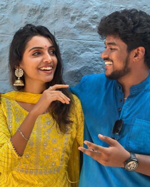 Deepika Damu Instagram - Hard times will always reveal true friends>>
Mera Natpu forever and ever ♾️💯
@gokul_cdc_ @deepuuofficial

#kanaakaanumkaalangal #vijaytelevision #disneyplushotstartamil #deepikainkanaakaanumkaalangal #deepuuinkanaaasharitha #deepuuharitha #deepuuharithakanaa  #harithatomboy #deepuutomboy #deepuuharithatomboy #deepuureels #deepuuofficial #reels #deepuuinsaree #ᴛʀᴇɴᴅɪɴɢʀᴇᴇʟs #gokulcdc #natpuforever #natpu #friendshipgoals