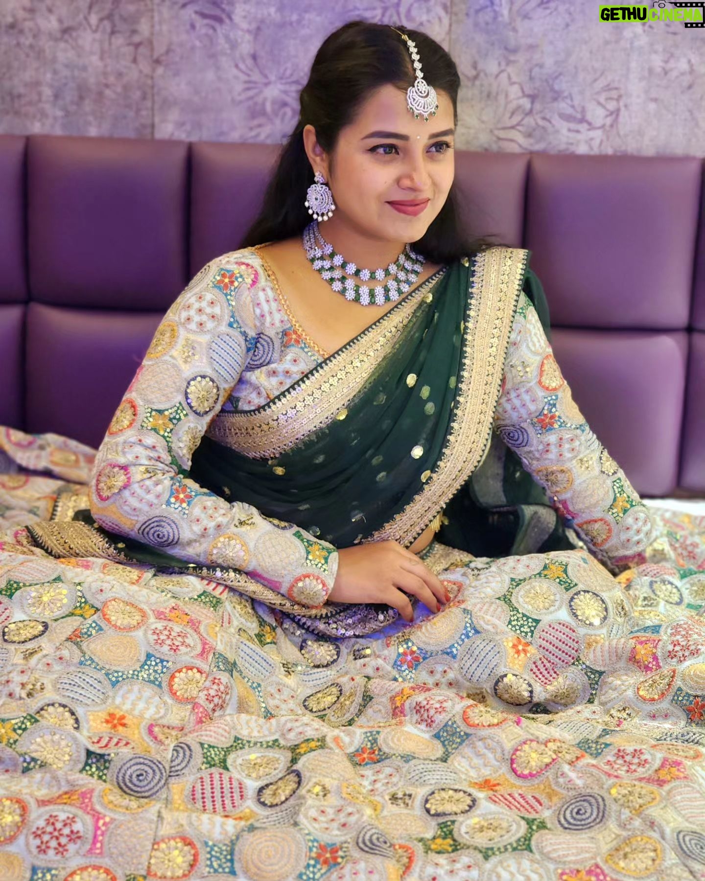 Deepthi Rajendra - 5.7K Likes - Sugar Spice & Everything Nice☺️
🥻 @mokshe_rental_destination
📿 @krishya_bridal_collections