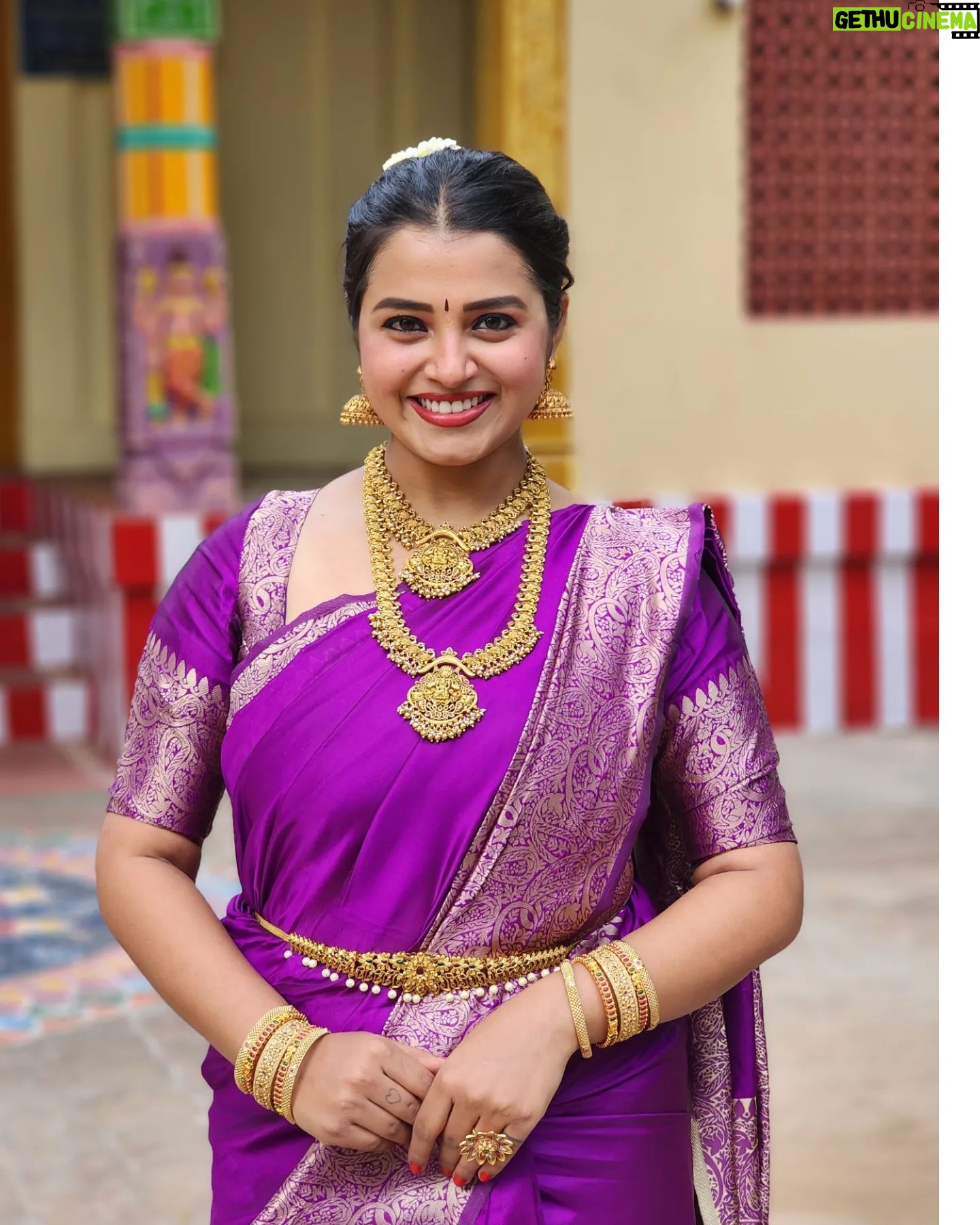 Deepthi Rajendra - 4.4K Likes - Wedding vibes ✨️💜
Beautiful saree from @rahasya.ch 💜
Customized blouse by @piriyarajan🫶🏻
Fabulous jewels from @krishya_bridal_collections 🥰
#weddingbells #brotherswedding #traditional #aesthetic #sareelove