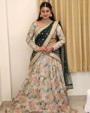 Deepthi Rajendra Instagram - 🦚

.

Costume: @mokshe_rental_destination 
Jewels: @krishya_bridal_collections