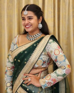 Deepthi Rajendra Instagram - 🦚

.

Costume: @mokshe_rental_destination 
Jewels: @krishya_bridal_collections
