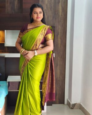 Deepthi Rajendra Instagram - 💚

Saree from @v_b_fashion_boutique3547