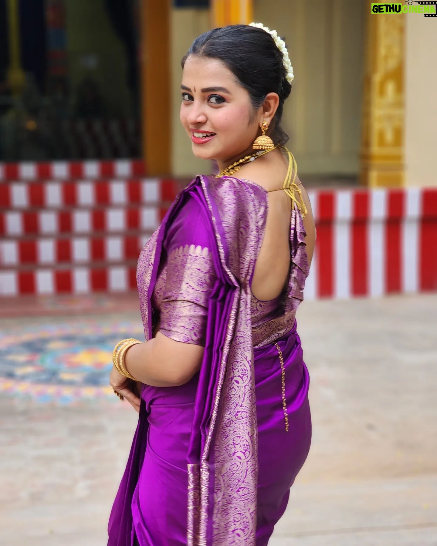 Deepthi Rajendra - 4.4K Likes - Wedding vibes ✨️💜
Beautiful saree from @rahasya.ch 💜
Customized blouse by @piriyarajan🫶🏻
Fabulous jewels from @krishya_bridal_collections 🥰
#weddingbells #brotherswedding #traditional #aesthetic #sareelove
