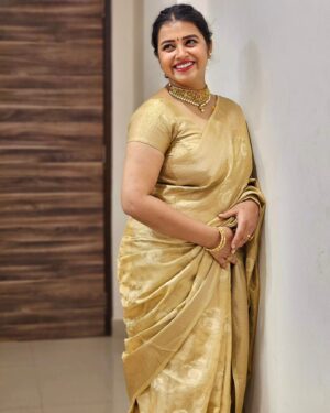 Deepthi Rajendra Instagram - Happy Happy 2024 ✨️🩷

.
.
#newyear 
#newyear2024
#deepthirajendra