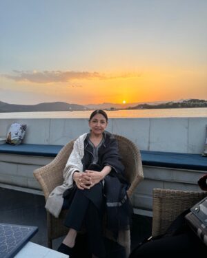 Deepti Naval Instagram - Visiting Udaipur after years . . . Just the silence of water all around . . .