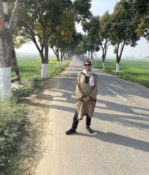 Deepti Naval Instagram - Road to Jalalabad . . . My ancestral village in Punjab . . . This is where I want to stay forever, in the open green fields where I can walk for miles! 🥰