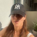 Defne Kayalar Instagram - Tatilde kötü alışkanlıklar serbest mi 💭