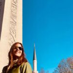 Defne Kayalar Instagram – Obelisk 🔺