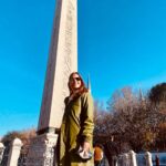 Defne Kayalar Instagram – Obelisk 🔺