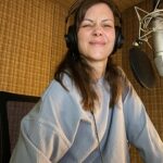 Defne Kayalar Instagram – Bazen ben dublaj 🎧🎙️
