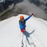 Della Dartyan Instagram - 📍Lobuche East Peak 6119 Mdpl #latepost masih banyak foto dan video di Himalaya yang belum sempat dipost rupanya 😌 All gear @eigeradventure