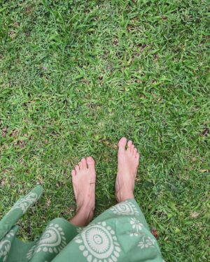 Della Dartyan Instagram - Slow living 🍃🧘🏻‍♀️🌸