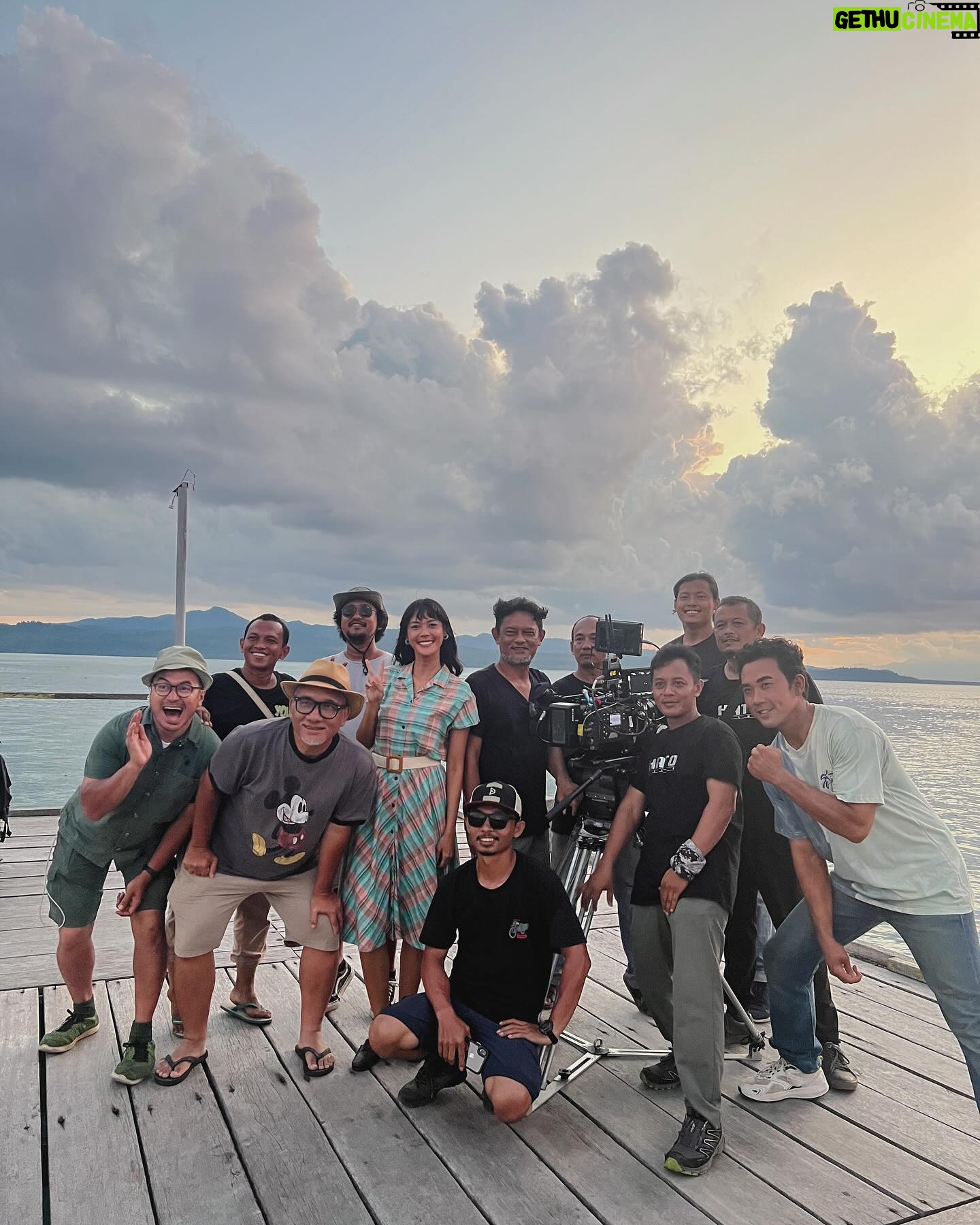 Della Dartyan - 3 Likes - Sedikit BTS : Ellyas Pical.
Episode terakhir 5 dan 6 sudah tayang di @primevideoid 🥊🔥