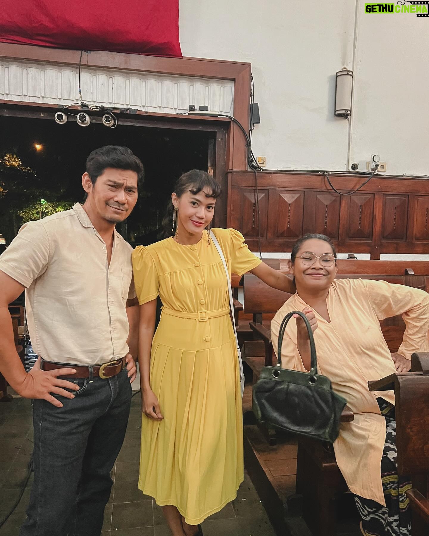 Della Dartyan - 3 Likes - Sedikit BTS : Ellyas Pical.
Episode terakhir 5 dan 6 sudah tayang di @primevideoid 🥊🔥