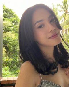 Della Dartyan Instagram - @titikduaubud ✨