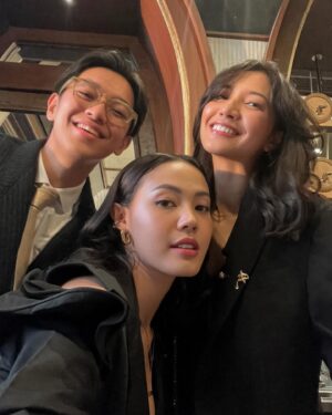 Della Dartyan Instagram - Launching into a world of style and sophistication with @tumitravel's exclusive club. Elevate your travel experience. #Tumiindonesia #tumiexclusivesclub ✈️✨
📸 @aaronkurniawan23