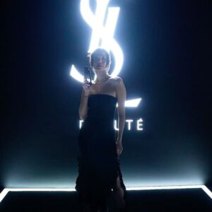Della Dartyan Instagram - Celebrating MYSLF, the new fragrance from @yslbeauty ✨
#MYSLF #YSLBeautyID
📸 @snap.nuel