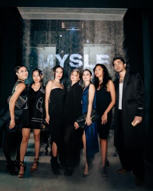 Della Dartyan Instagram - Celebrating MYSLF, the new fragrance from @yslbeauty ✨
#MYSLF #YSLBeautyID
📸 @snap.nuel