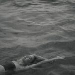 Della Dartyan Instagram – Slow living 🍃🧘🏻‍♀️🌸