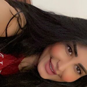 Delnya Mohammadi Instagram - زەردە خەنە نانێکی پێ ناکڕدرێت
کەچی کڕیاری رۆحی مرۆڤەکانە🦋

د. محمود موعەزەمی