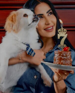 Delnya Mohammadi Instagram - خۆشەویستیمان دا بە مرۆڤەكان و ڕۆشتن
🦋دامان بە ئاژەڵەكان و مانەوە
لە دایك بونت پیرۆز هێزی ژیانم❤️🐶🎉 
هەموو ئەو ساڵانەی تەمەنی بەدڵ بەخێوم كرد چونكە هاوڕێگایەكی باشی ژیانم بووە بە هەموو خۆشی وناخۆشیەكان
خوا لە منت نەستێنی❤️ 
Spas bo hawrei aziz. @botanomerphotography