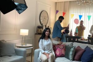 Delnya Mohammadi Instagram - چەند وێنەیەک لە کاری ریکلام بۆ شیرە تایبەت و ناوازەکەی ئیڤۆلاک
دەستی ھەموو لایەک خۆش بێت 
@evolac.iraq 
@manhal_andrews. @trendycastagency