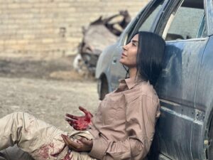 Delnya Mohammadi Instagram - فیلمی سینەمایی لەبیرم مەكە) 
سینەما واتا :
باش دەركەوتن نەك  جوان دەركەوتن🦋
@soryaz_photography