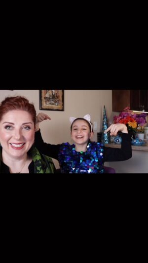 Demet Tuncer Instagram - Pronunciation challange!

Miss Ayza and me… My co-host for the video!

Word of the day is “HONEST”

Now be honest, are you following me or not?! 😉
.
.
.
.
.
#pronunciation #englishlanguage #englishtips #studyenglish #learningenglish #speakenglish #englishvocabulary #englishonline #easyenglish #vocab #onlineenglish #ingilizcedersi #ingilizceogreniyorum #ingilizceogren #ingilizcekelimeler #ingilizceöğreniyorum #ingilizcem #ingilizceöğren #ingilizcekelime #basitingilizce #ingilizceders
