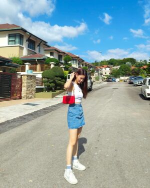 Denise Camillia Tan Instagram - 人日快乐🩵