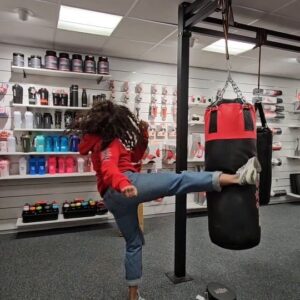 Denise Kielholtz Instagram - BRUTE .. 🥊

#Missdynamite #fighter #lifestyle #foreveryone #BRUTE